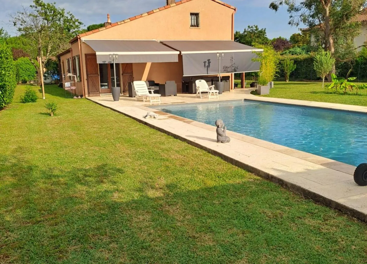 Holiday home Jolie Maison Avec Piscine Labastide-Saint-Georges